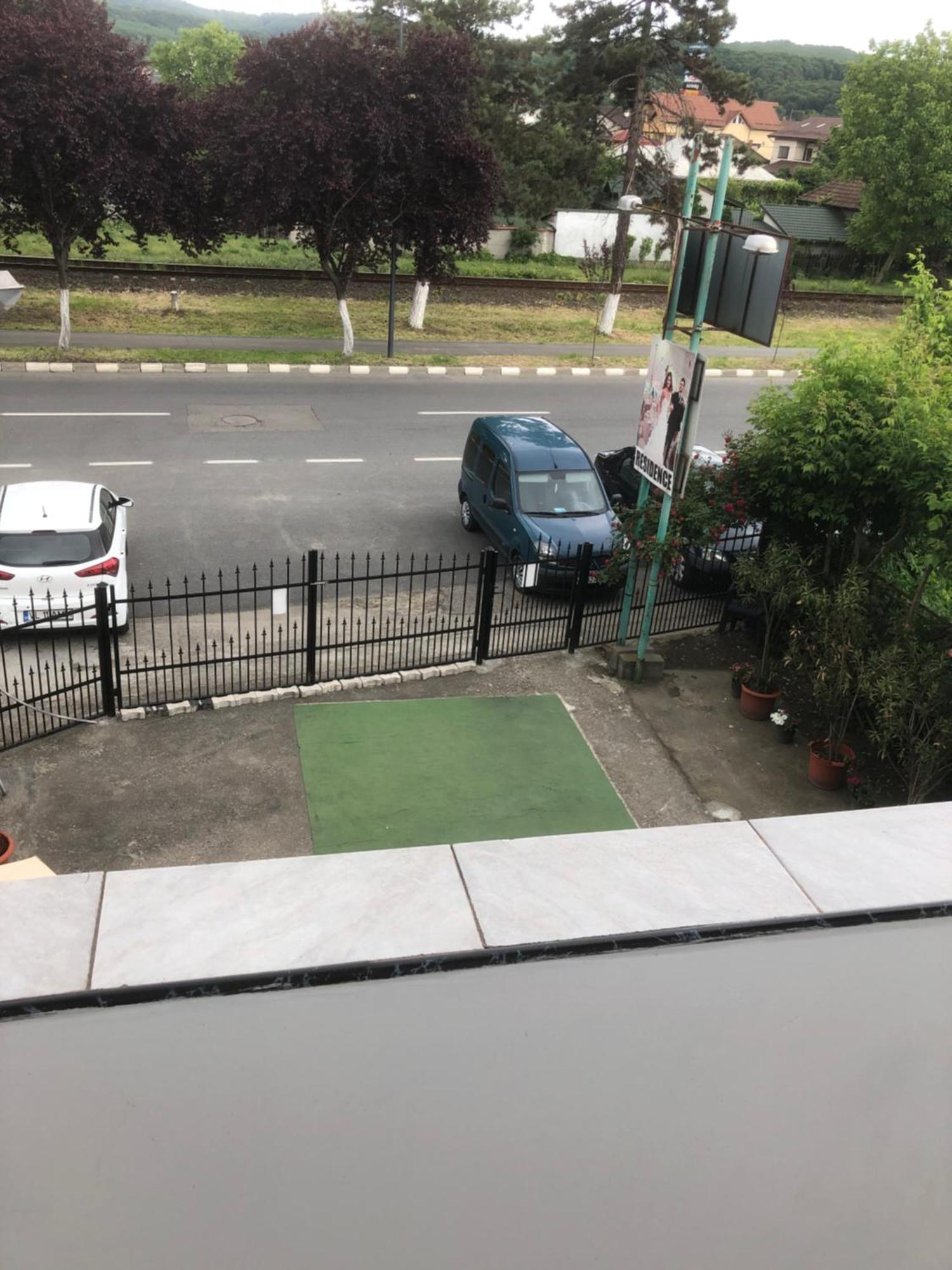 潘索尼尔住宅旅馆 Râmnicu Vâlcea 外观 照片