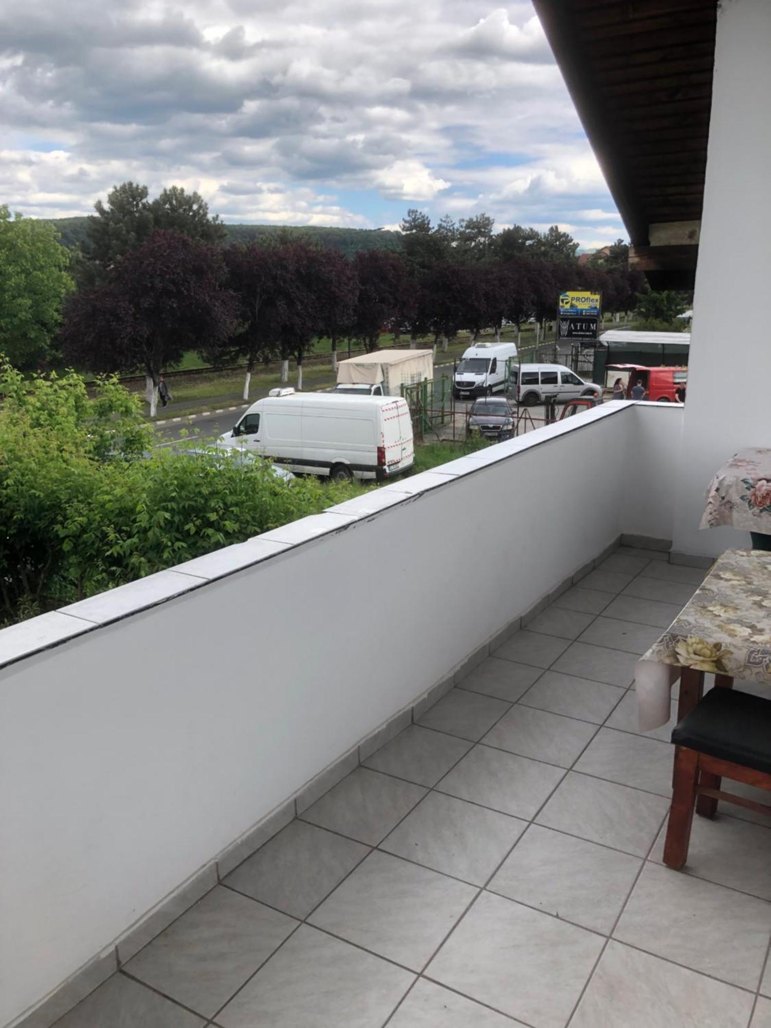 潘索尼尔住宅旅馆 Râmnicu Vâlcea 外观 照片