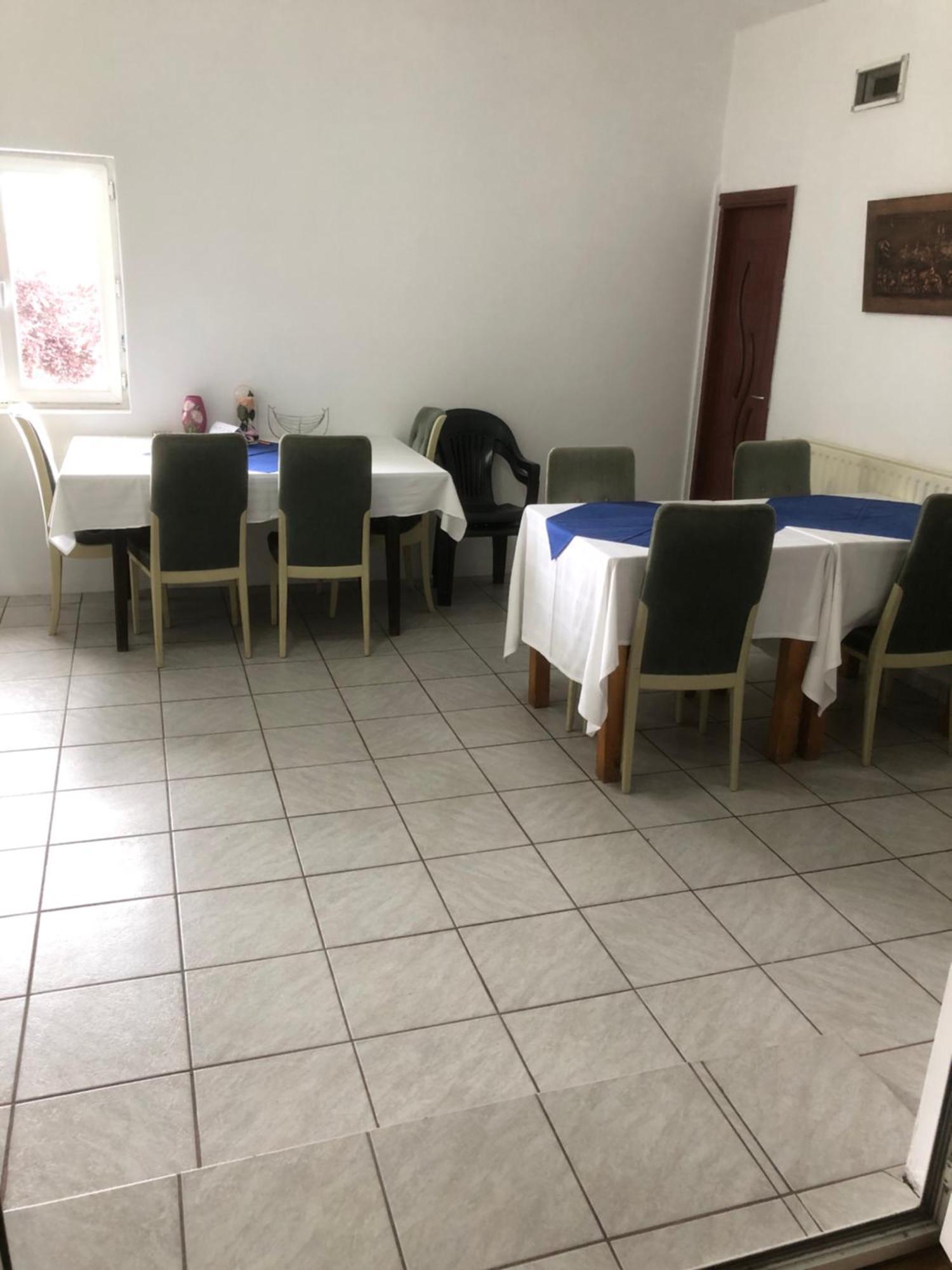 潘索尼尔住宅旅馆 Râmnicu Vâlcea 外观 照片