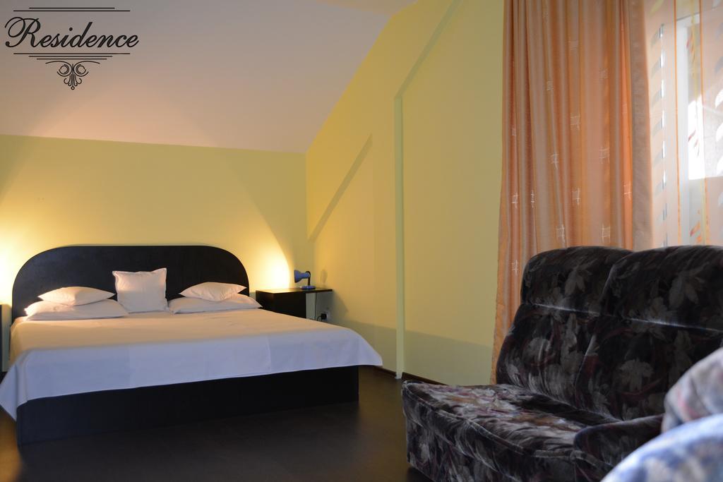 潘索尼尔住宅旅馆 Râmnicu Vâlcea 客房 照片